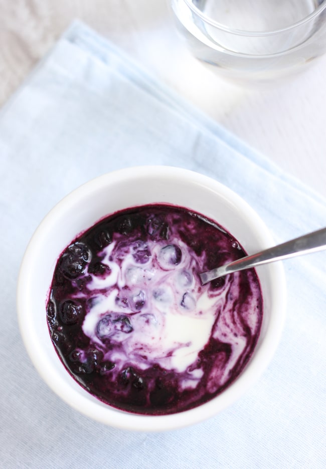 3 ingredient blueberry soup - great for breakfast with Greek yogurt, poured over pancakes or waffles - or even drizzled over ice cream!