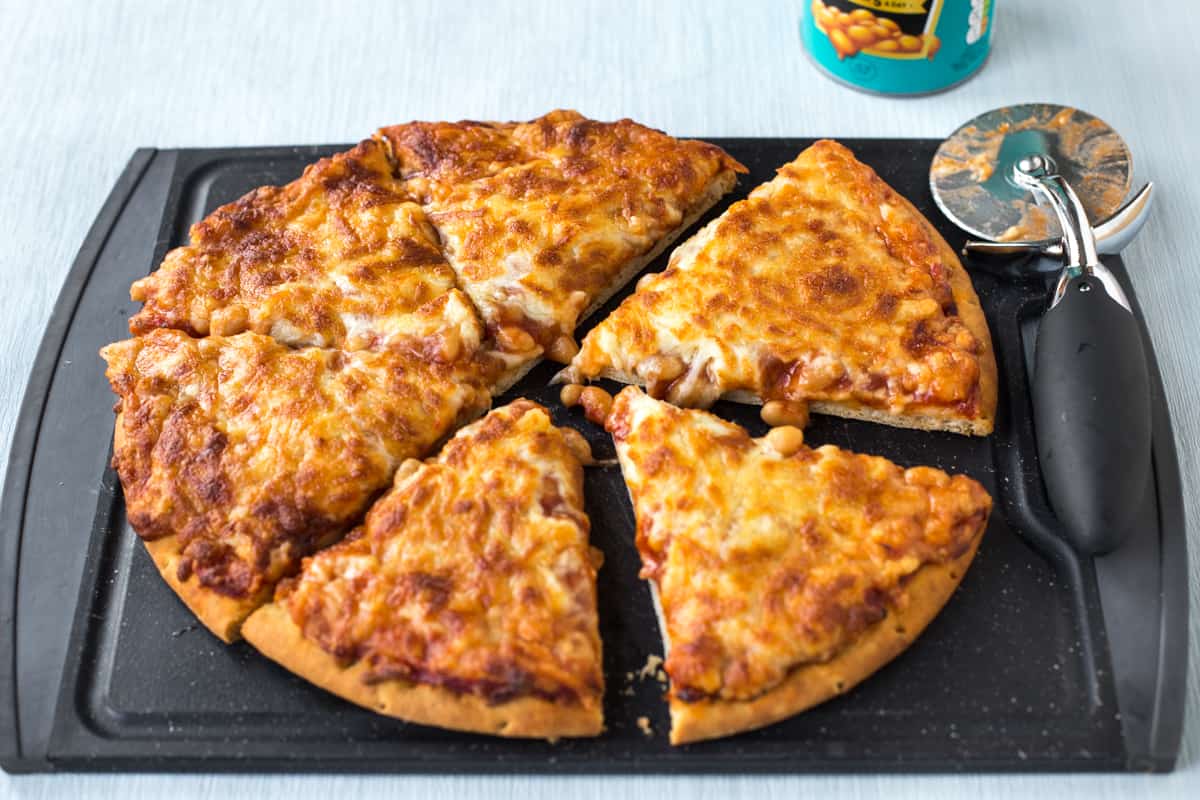 Baked bean pizza.
