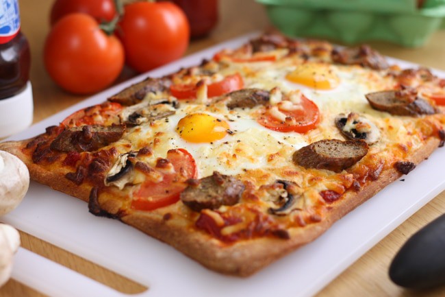 Breakfast pizza
