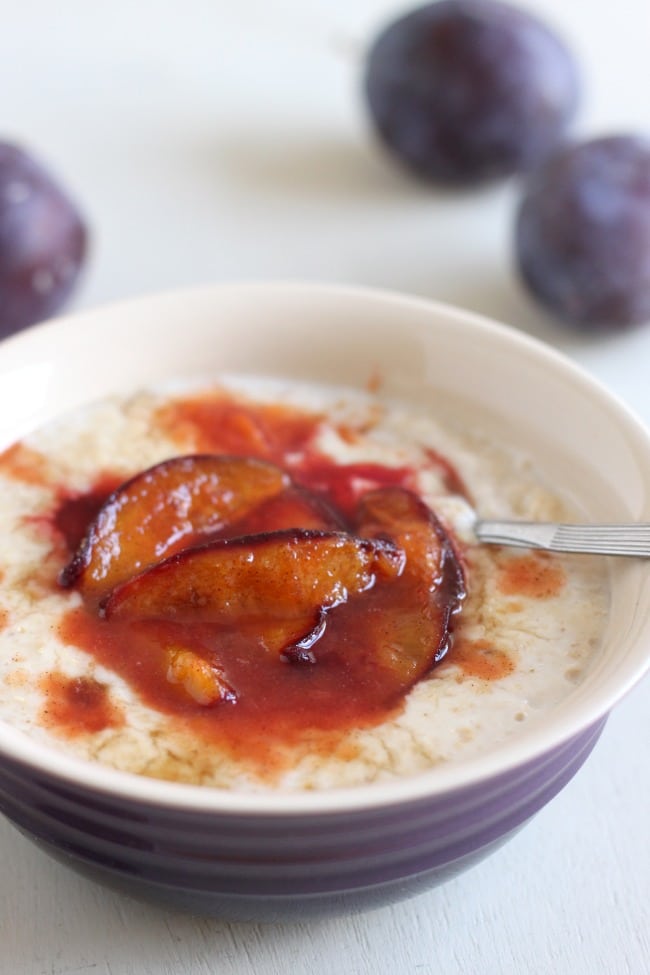 Cinnamon plum porridge - easy, delicious, and much healthier than sugary cereal!