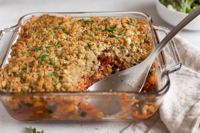 Halloumi casserole with crispy garlic breadcrumbs