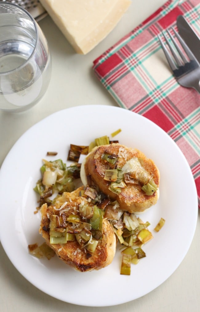 Leek and cheese stuffed savoury French toast - filled with gooey mozzarella, with a crispy parmesan coating, this French toast is great for a lazy weekend brunch!