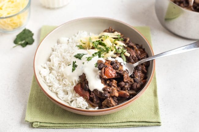 Mushroom and black bean chilli