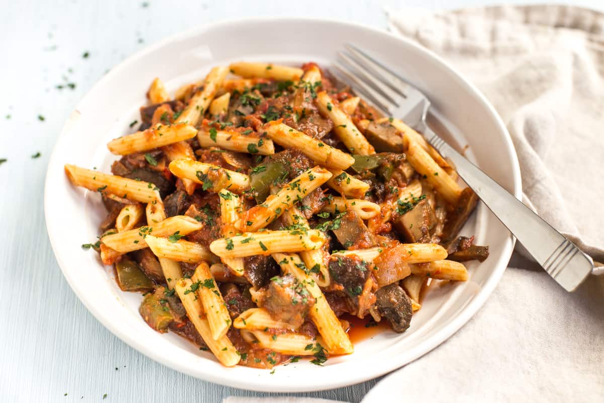 Pasta with ratatouille in a bowl.