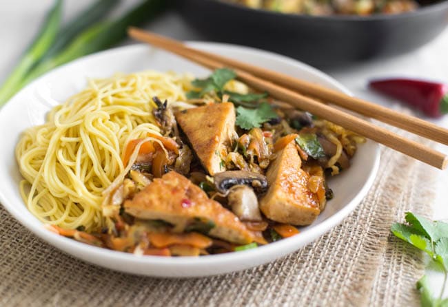 Sticky sweet chilli tofu